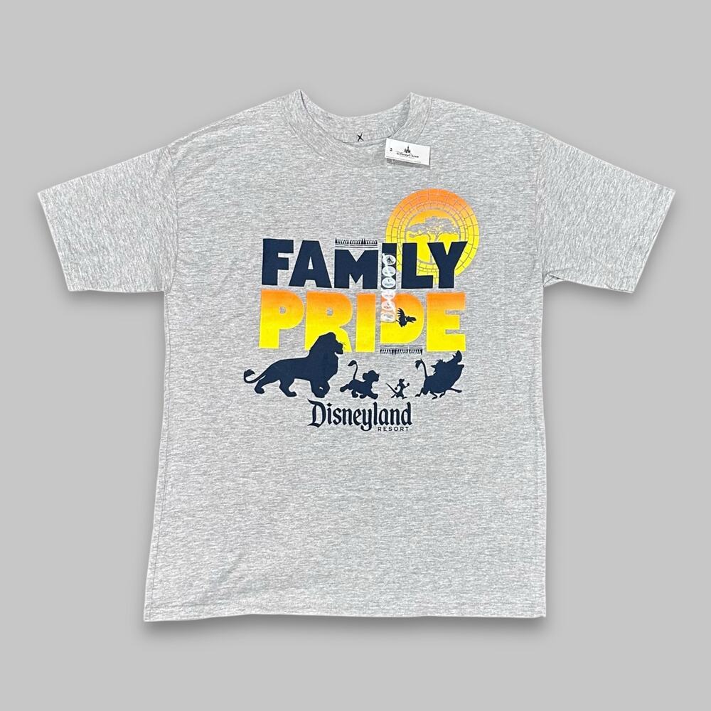 Disneyland Resort Family Pride Lion King Youth T-Shirt - Size Large